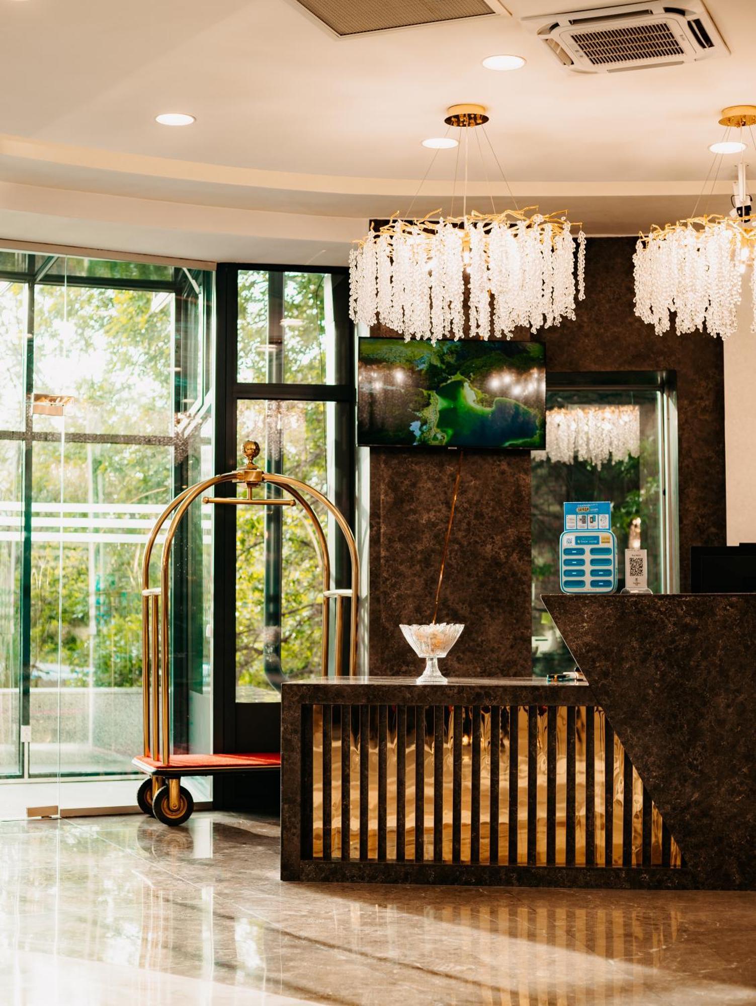 Grand Mildom Hotel Almaty Luaran gambar